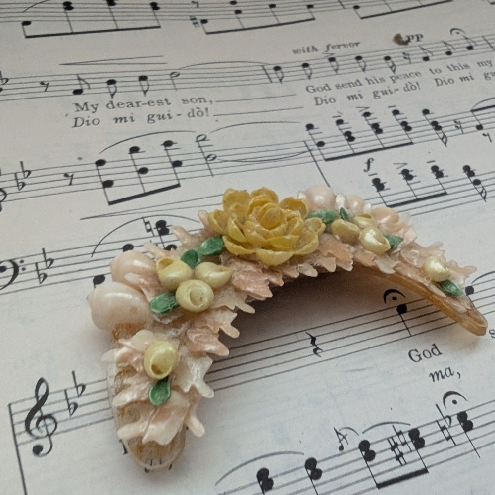 Floral Celluloid Shell Brooch - Picture 2 of 9
